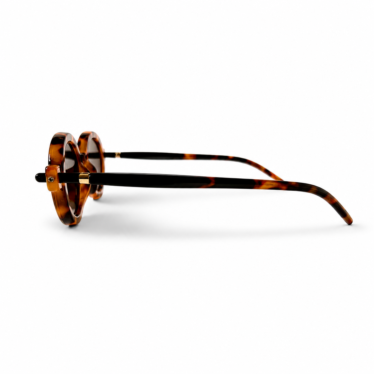 Urban Ziyaar Solene Premium Oval Tortoise Sunglasses