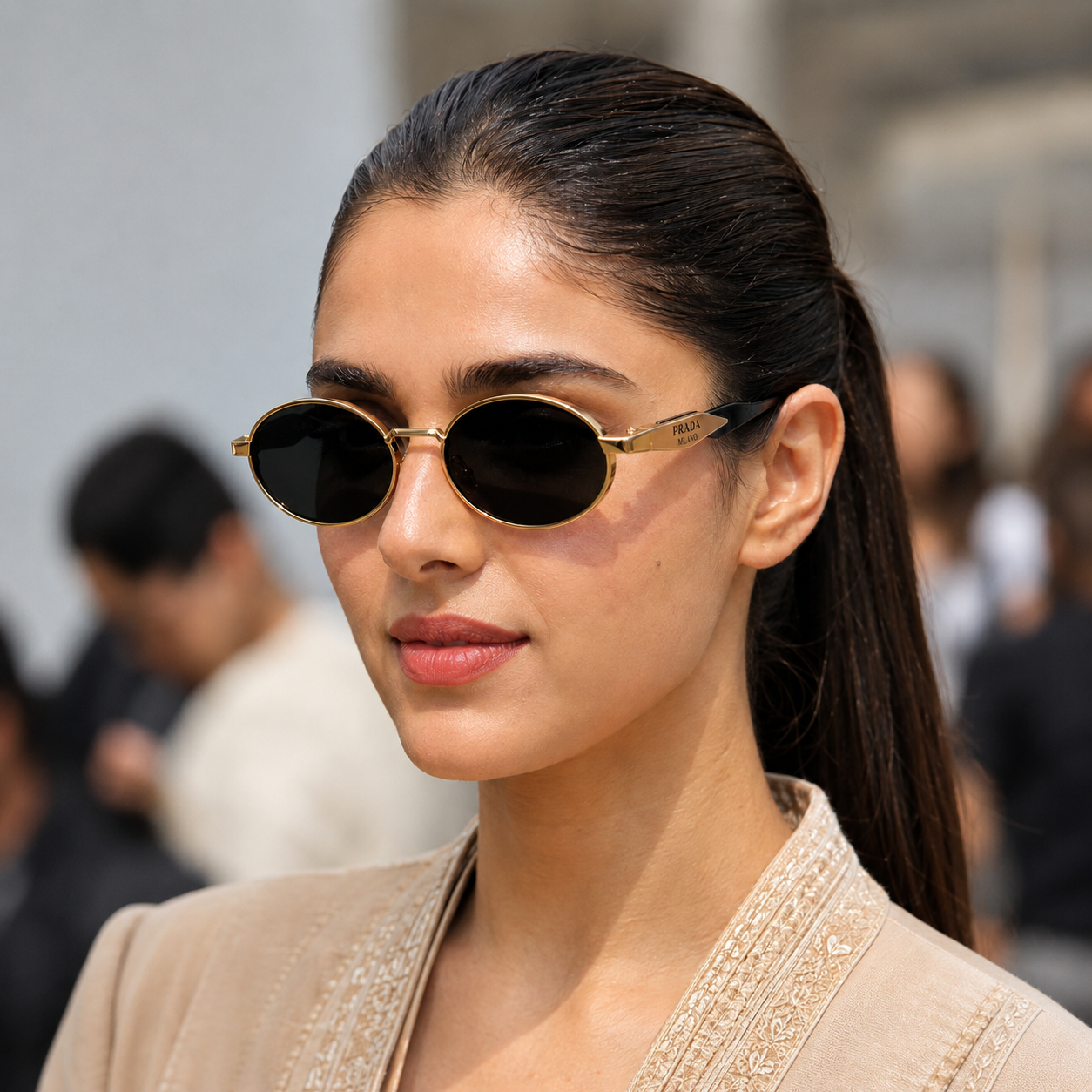 Urban Ziyaar Veyra Premium Oval Sunglasses